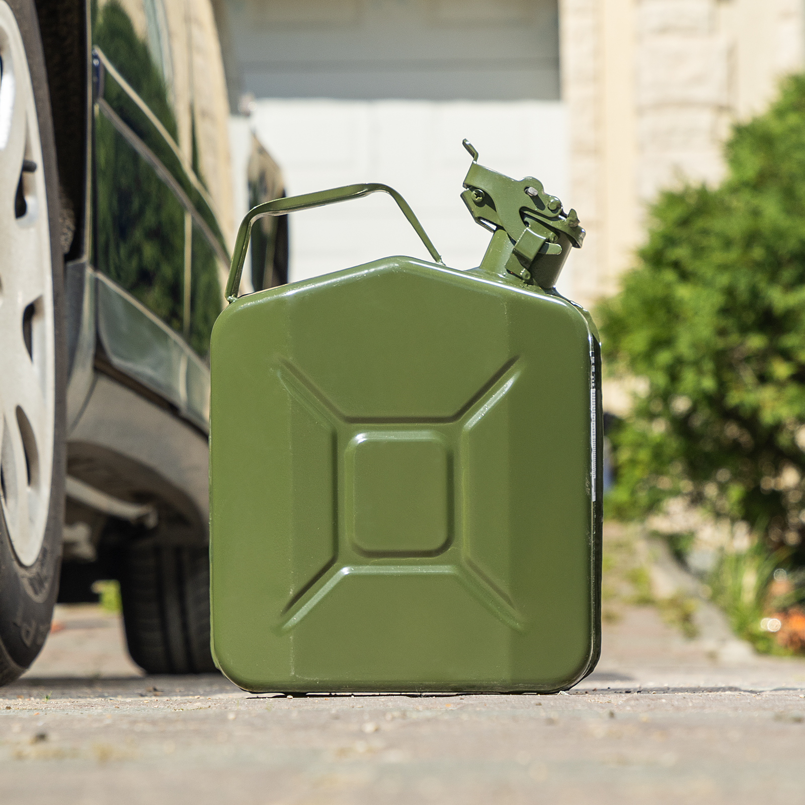 Канистра для топлива, металлическая, толщина стенок 0,8мм, 5 литров