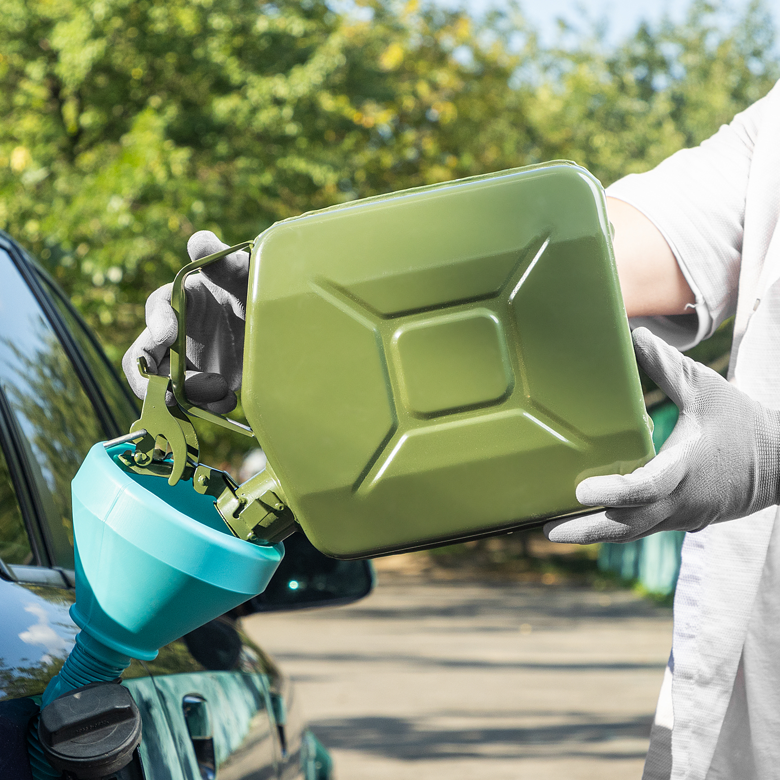 Канистра для топлива, металлическая, толщина стенок 0,8мм, 5 литров