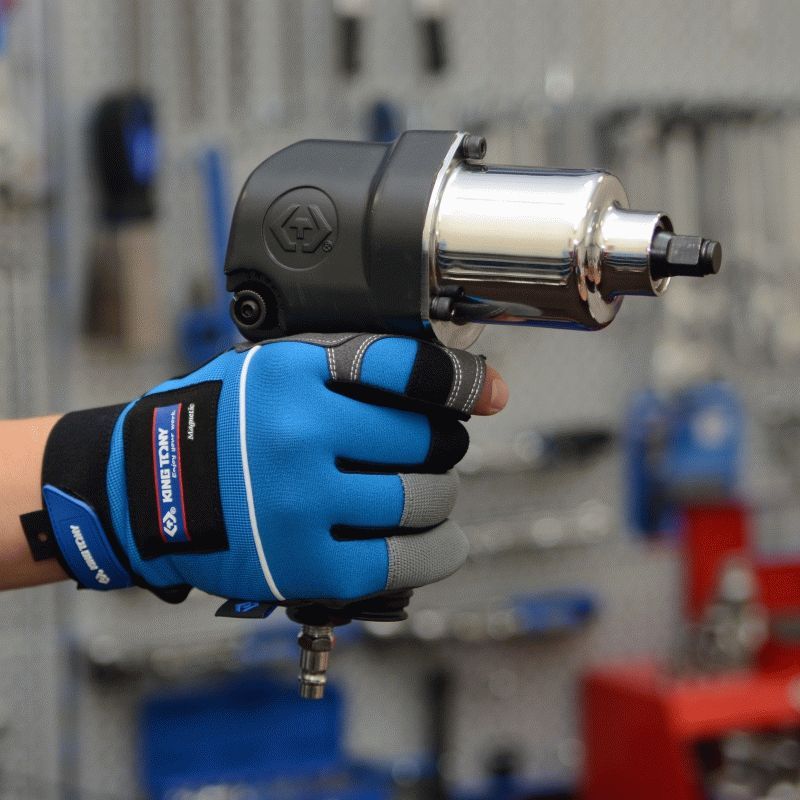 Гайковерт пневматический ударный 1/2", 678 Нм, в комплекте перчатки антивибрационные KING TONY P33411-040E