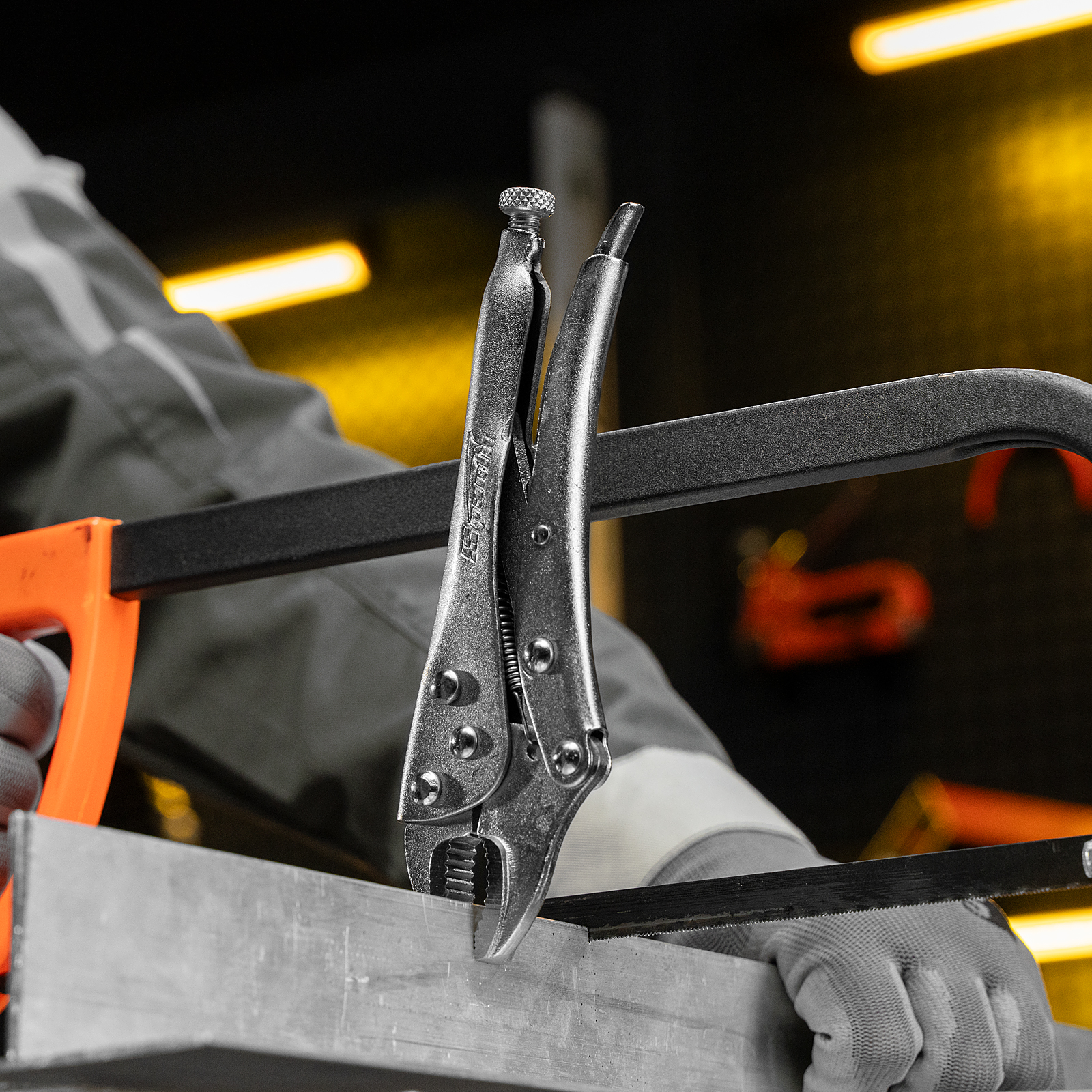 Зажим ручной, 180 мм, полукруглый захват Sparta